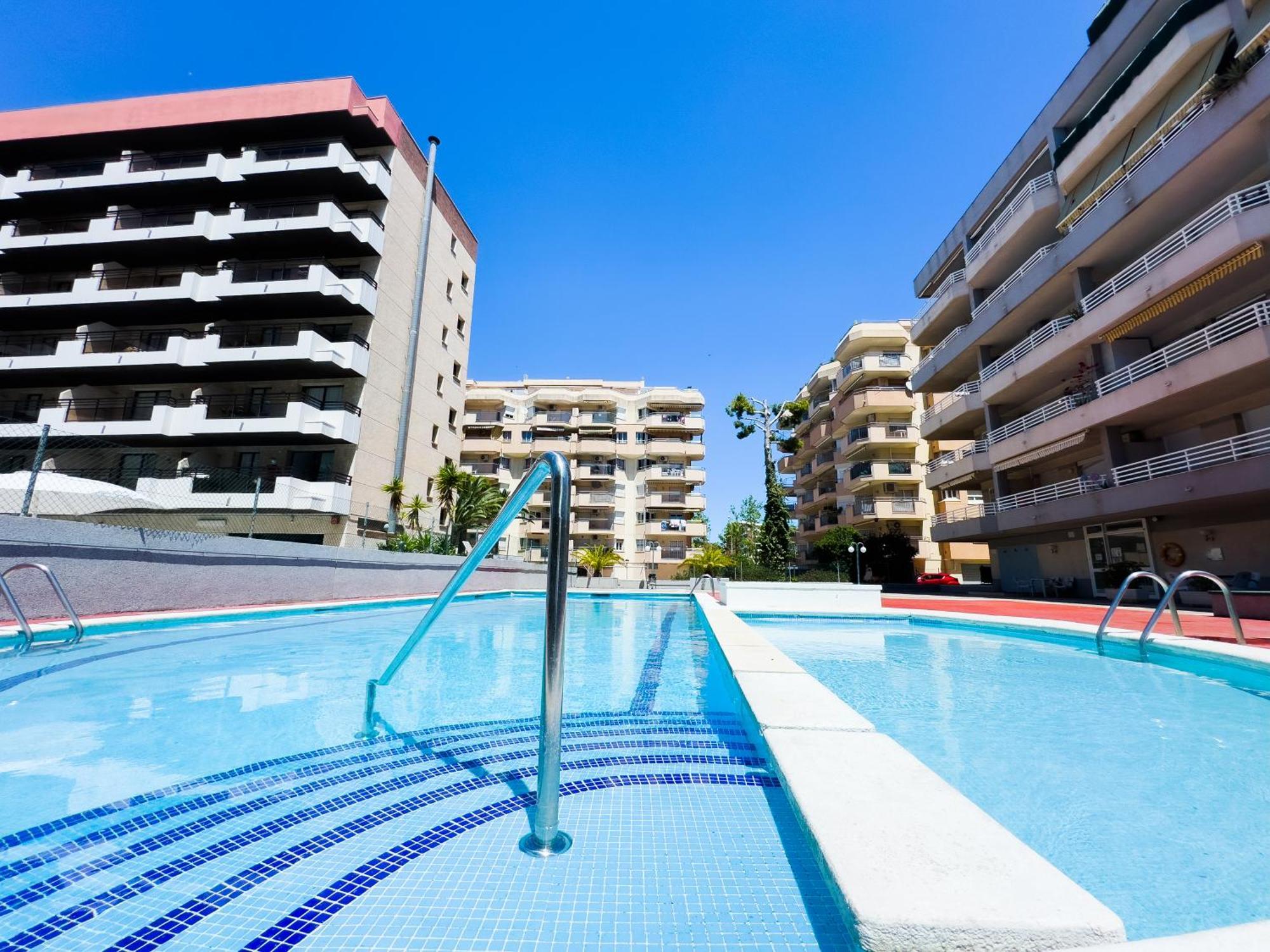Rentalmar Zahara Family Suites サロウ エクステリア 写真